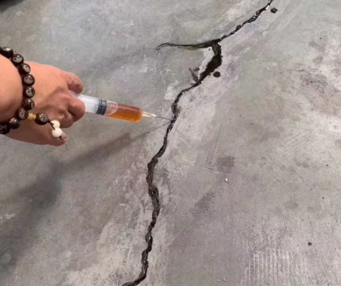 巫山混凝土裂缝修补技术详解​